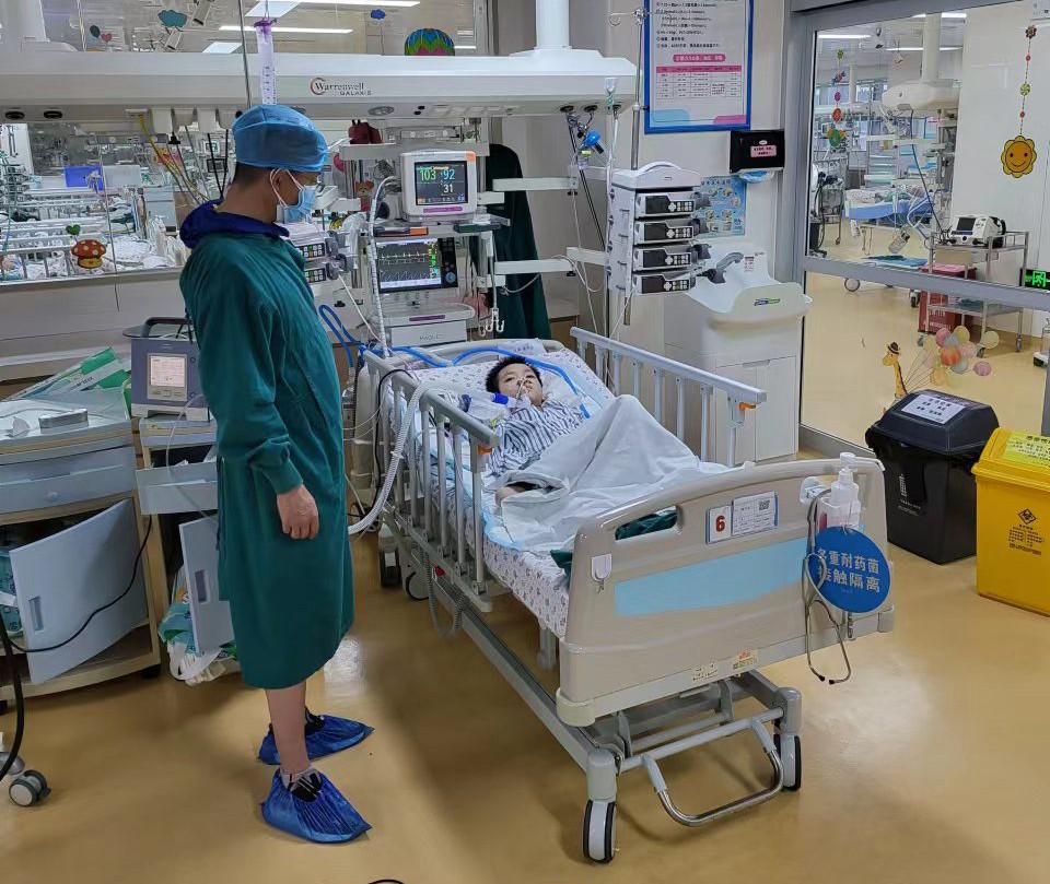 巢湖市跨省救护车出租公司